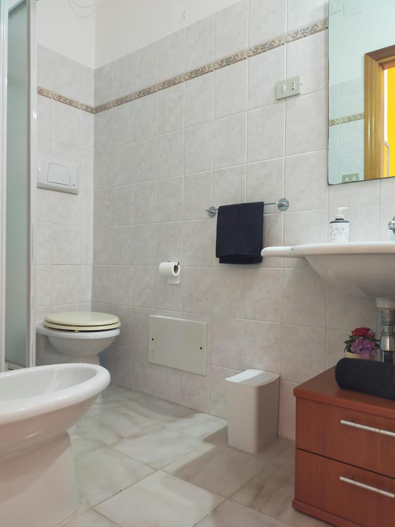 Ferienwohnung Domu De Babbai Assemini Exterior foto